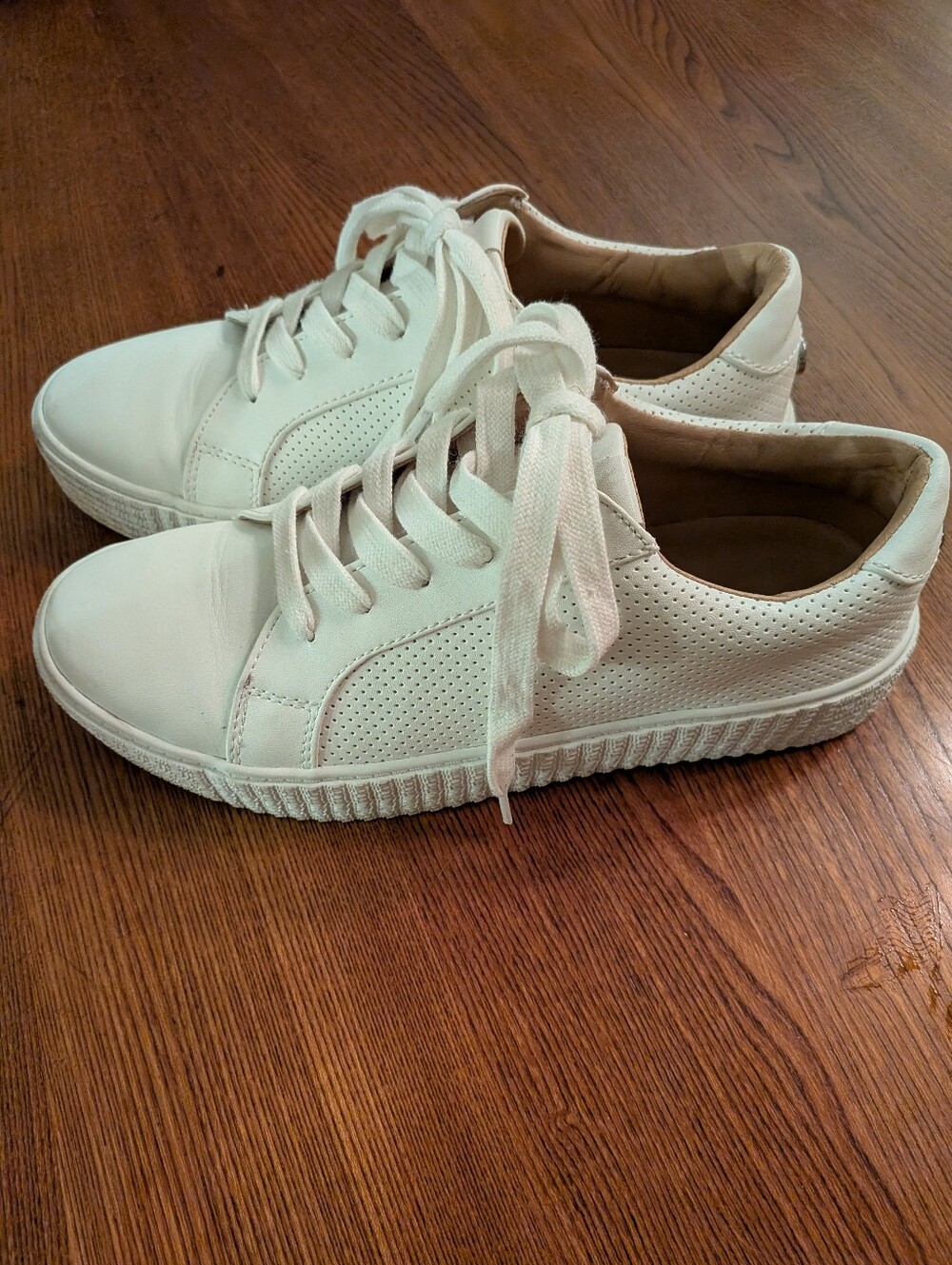 Women's Steve Madden White Lace-Up Perforated Sneakers, Size 7.5